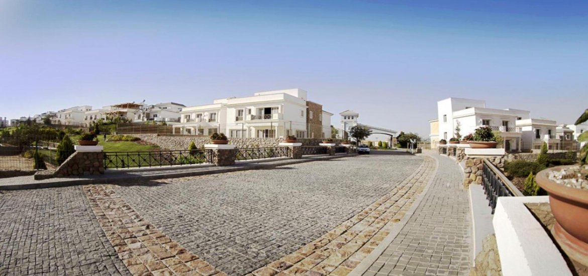 Villa in Mountain View 2, New Cairo, Egypt, 5 bedrooms, 600 sq.m. No. 1052 - 2