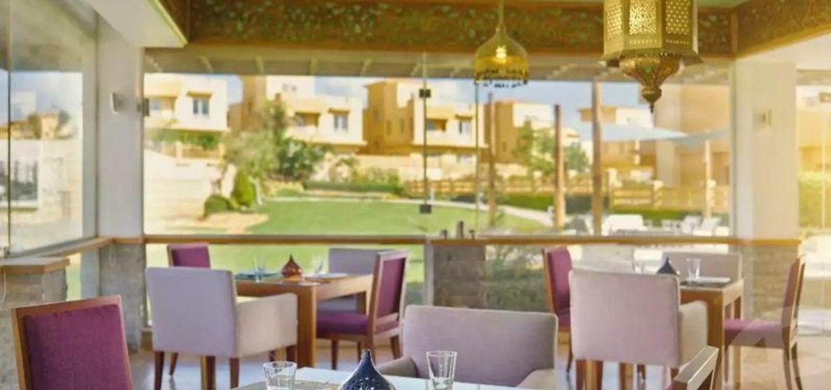 Townhouse in Jeera, Sheikh Zayed City, Egypt, 4 bedrooms, 365 sq.m. No. 1255 - 3