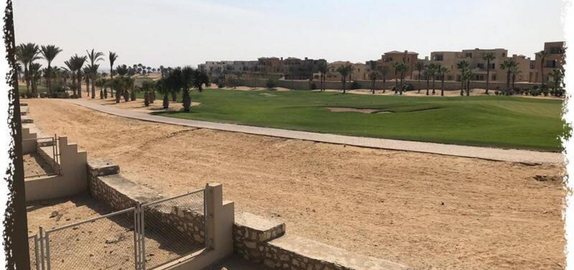 Townhouse in Cairo Alexandria Desert Road, 6th of October, Egypt, 3 bedrooms, 351 sq.m. No. 1676 - 2