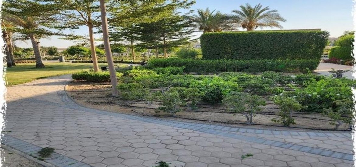 Townhouse in New Giza, 6th of October, Egypt, 4 bedrooms, 320 sq.m. No. 1249 - 9