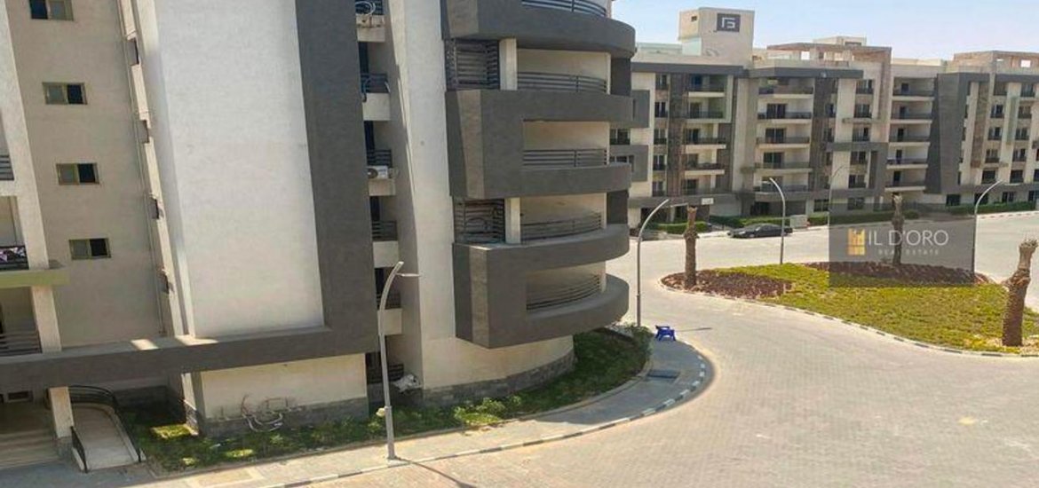 Apartment in Hadayek October, 6th of October, Egypt, 4 bedrooms, 225 sq.m. No. 5760 - 2